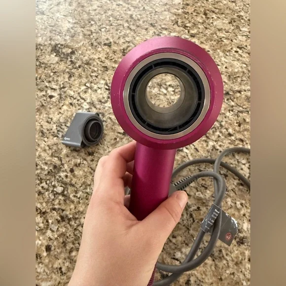 Dyson Supersonic™ hair dryer (Fuchsia) with Concentrator Attachment HD07 - Picture 3 of 8